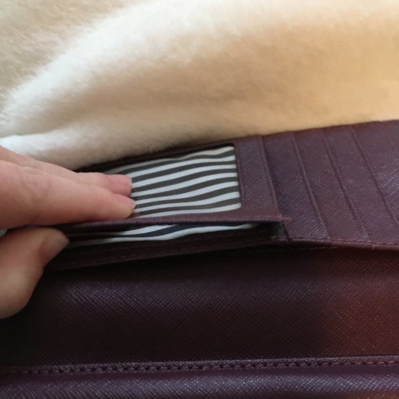 Kate Spade Hold The Phone Wristlet Wallet clutch plum purple *please read* - Picture 11 of 16